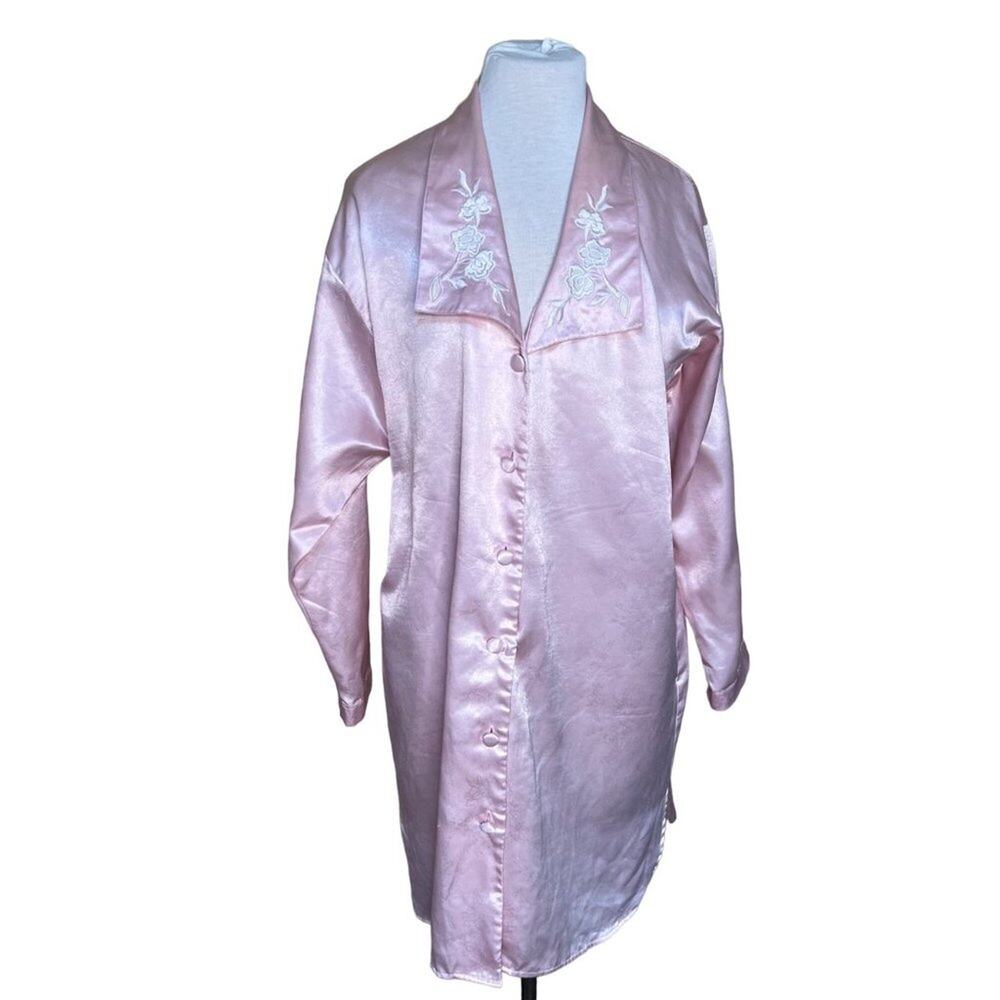 Vintage Victoria’s Secret Button‎ down Pink Nightgown Gold Tag M/L
